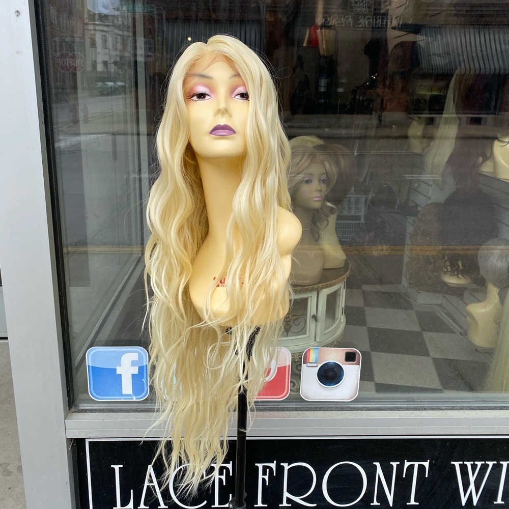 Long Mermaid Beach Waves Blonde Lace Front!!